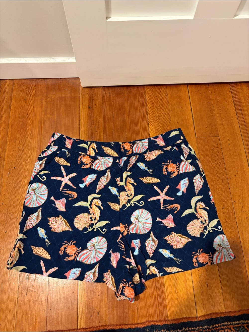 Talbots Navy Seashell Print Women's Shorts Size XL